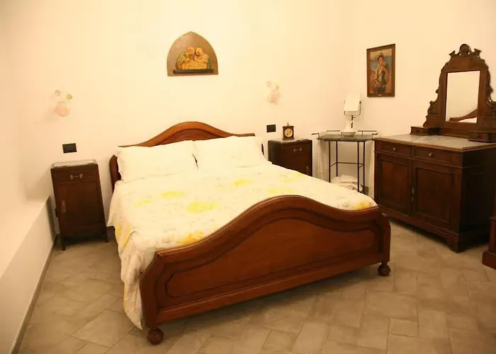 L'antico Frantoio Dei Nonni ססטרי לבאנטה